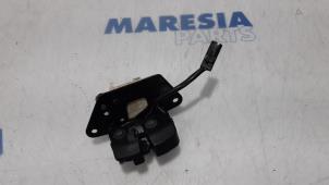 Used Tailgate lock mechanism Fiat Panda (169) 1.2 Fire Price € 25,00 Margin scheme offered by Maresia Parts