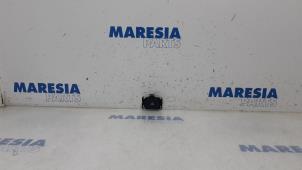 Used Rain sensor Peugeot 5008 I (0A/0E) 1.6 THP 16V Price € 35,00 Margin scheme offered by Maresia Parts
