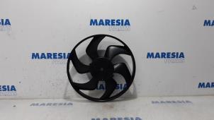 Used Fan motor Opel Vivaro 1.6 CDTI BiTurbo 140 Price € 48,40 Inclusive VAT offered by Maresia Parts