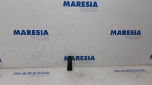 Used Relay Opel Vivaro 1.6 CDTI BiTurbo 140 Price € 18,15 Inclusive VAT offered by Maresia Parts