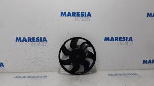 Used Fan motor Opel Vivaro 1.6 CDTI BiTurbo 140 Price € 36,30 Inclusive VAT offered by Maresia Parts