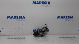Usagé Moteur essuie-glace avant Renault Megane III Grandtour (KZ) 1.5 dCi 95 Prix € 35,00 Règlement à la marge proposé par Maresia Parts