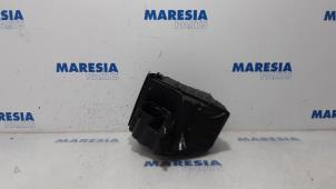 Used Air box Renault Megane III Grandtour (KZ) 1.5 dCi 95 Price € 40,00 Margin scheme offered by Maresia Parts