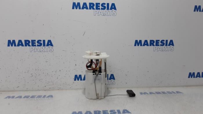 Usagé Pompe d'injection Renault Megane III Grandtour (KZ) 1.5 dCi 95 Prix € 45,00 Règlement à la marge proposé par Maresia Parts