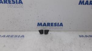 Used Multi-functional window switch Fiat 500C (312) 1.2 69 Price € 40,00 Margin scheme offered by Maresia Parts