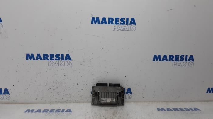 Used Automatic gearbox computer Renault Espace (JK) 2.0 dCi 16V 175 FAP Price € 210,00 Margin scheme offered by Maresia Parts