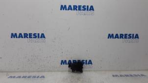 Used Heater valve motor Renault Espace (JK) 2.0 dCi 16V 175 FAP Price € 25,00 Margin scheme offered by Maresia Parts