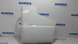 Used Rear bumper component, right Opel Vivaro 1.6 CDTI BiTurbo 140 Price € 90,75 Inclusive VAT offered by Maresia Parts