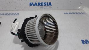 Używane Silnik wentylatora nagrzewnicy Fiat 500C (312) 1.2 69 Cena € 25,00 Procedura marży oferowane przez Maresia Parts