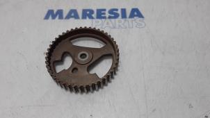 Used Camshaft sprocket Peugeot 5008 I (0A/0E) 1.6 BlueHDi 120 Price € 20,00 Margin scheme offered by Maresia Parts