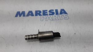Used Camshaft adjuster Peugeot 5008 I (0A/0E) 1.6 VTI 16V Price € 35,00 Margin scheme offered by Maresia Parts