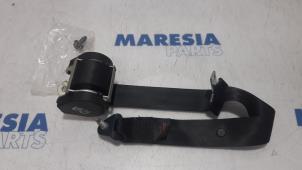 Begagnade Bakre säkerhetsbälte, höger Peugeot 207 CC (WB) 1.6 16V Pris € 24,95 Marginaltabell erbjuds av Maresia Parts