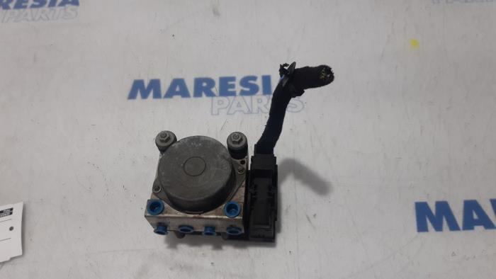 Used ABS pump Fiat Bravo (198A) 1.4 16V Price € 105,00 Margin scheme offered by Maresia Parts