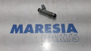 Używane Wtryskiwacz (wtrysk benzyny) Peugeot 107 1.0 12V Cena € 25,00 Procedura marży oferowane przez Maresia Parts