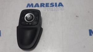 Used Navigation control panel Renault Espace (JK) 2.0 dCi 16V 175 FAP Price € 65,00 Margin scheme offered by Maresia Parts