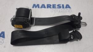 Usagé Ceinture de sécurité avant droite Opel Vivaro 1.6 CDTI BiTurbo 140 Prix € 90,75 Prix TTC proposé par Maresia Parts
