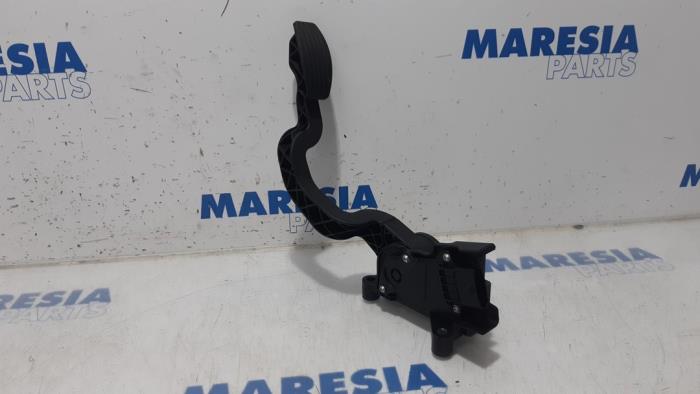 Begagnade Gaspedalsensor Fiat Bravo (198A) 1.4 16V Pris € 25,00 Marginaltabell erbjuds av Maresia Parts