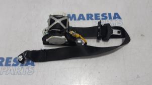 Used Front seatbelt, left Fiat Bravo (198A) 1.4 16V Price € 105,00 Margin scheme offered by Maresia Parts