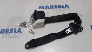 Usados Cinturón de seguridad derecha detrás Fiat Bravo (198A) 1.4 16V Precio € 35,00 Norma de margen ofrecido por Maresia Parts