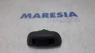 Used Electric window switch Peugeot 107 1.0 12V Price € 15,00 Margin scheme offered by Maresia Parts