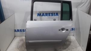 Used Rear door 4-door, left Renault Espace (JK) 2.0 dCi 16V 150 FAP Price € 75,00 Margin scheme offered by Maresia Parts