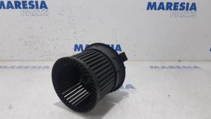 Used Heating and ventilation fan motor Peugeot RCZ (4J) 1.6 16V THP Price € 40,00 Margin scheme offered by Maresia Parts
