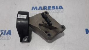 Used Engine mount Renault Clio IV (5R) 0.9 Energy TCE 90 12V Price € 30,00 Margin scheme offered by Maresia Parts