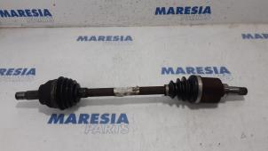 Used Front drive shaft, left Peugeot 207 CC (WB) 1.6 16V Price € 35,00 Margin scheme offered by Maresia Parts