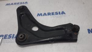 Used Front lower wishbone, left Peugeot 207 CC (WB) 1.6 16V Price € 30,00 Margin scheme offered by Maresia Parts