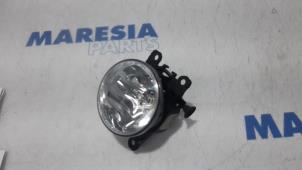 Used Fog light, front right Renault Clio IV (5R) 1.5 Energy dCi 90 FAP Price € 15,00 Margin scheme offered by Maresia Parts