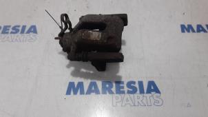 Used Rear brake calliper, left Citroen C5 III Tourer (RW) 1.6 16V THP 155 Price € 50,00 Margin scheme offered by Maresia Parts