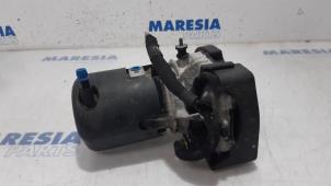 Usagé Pompe direction assistée Citroen C5 III Tourer (RW) 1.6 16V THP 155 Prix € 248,00 Règlement à la marge proposé par Maresia Parts