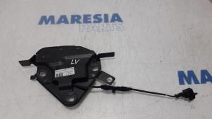 Used Convertible lock Peugeot 207 CC (WB) 1.6 16V Price € 75,00 Margin scheme offered by Maresia Parts