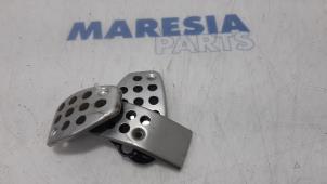 Used Set of pedals Peugeot 207 CC (WB) 1.6 16V Price € 50,00 Margin scheme offered by Maresia Parts