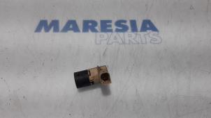Usados Sensor PDC Peugeot 207 CC (WB) 1.6 16V Precio € 35,00 Norma de margen ofrecido por Maresia Parts