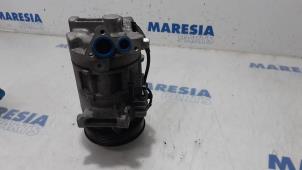 Used Air conditioning pump Renault Espace (RFCJ) 1.6 Energy dCi 160 EDC Price € 262,50 Margin scheme offered by Maresia Parts