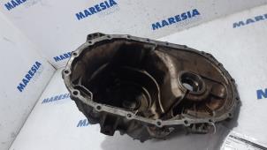Used Gearbox casing Renault Master IV (MA/MB/MC/MD/MH/MF/MG/MH) 2.3 dCi 16V Price € 190,58 Inclusive VAT offered by Maresia Parts