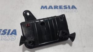 Used ACC sensor (distance) Renault Espace (RFCJ) 1.6 Energy dCi 160 EDC Price € 393,75 Margin scheme offered by Maresia Parts