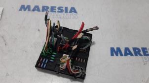 Used Fuse box Renault Espace (RFCJ) 1.6 Energy dCi 160 EDC Price € 210,00 Margin scheme offered by Maresia Parts