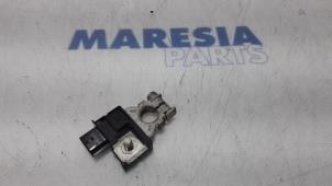 Usados Sensor de batería Renault Espace (RFCJ) 1.6 Energy dCi 160 EDC Precio € 50,00 Norma de margen ofrecido por Maresia Parts