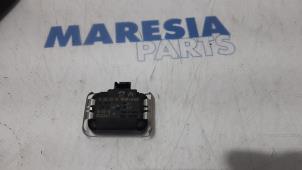 Używane Czujnik deszczu Citroen C5 III Tourer (RW) 1.6 16V THP 155 Cena € 20,00 Procedura marży oferowane przez Maresia Parts