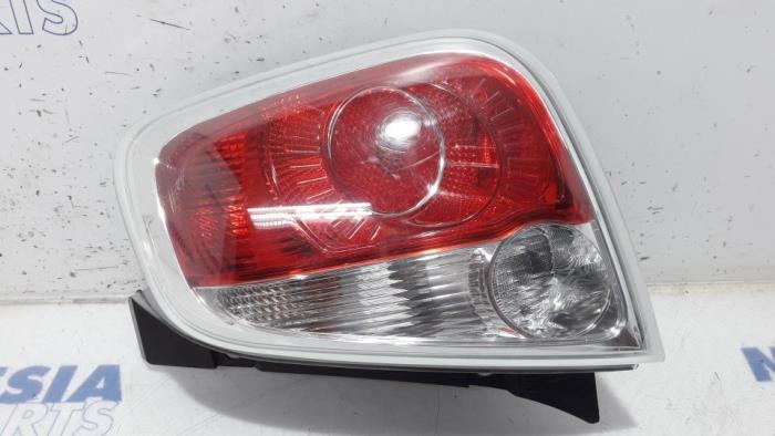 Luz trasera derecha de un Fiat 500 (312) 1.2 69 2009