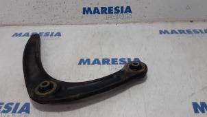 Used Front lower wishbone, left Peugeot 5008 I (0A/0E) 1.6 THP 16V Price € 25,00 Margin scheme offered by Maresia Parts