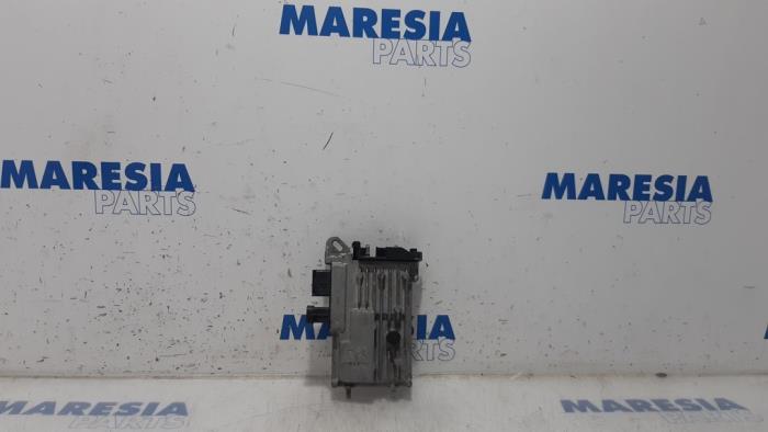 Used Start/Stop computer Peugeot 308 SW (L4/L9/LC/LJ/LR) 1.6 BlueHDi 120 Price € 105,00 Margin scheme offered by Maresia Parts