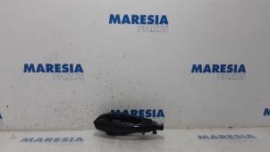 Used Front door handle 4-door, right Peugeot 308 SW (L4/L9/LC/LJ/LR) 1.6 BlueHDi 120 Price € 19,50 Margin scheme offered by Maresia Parts