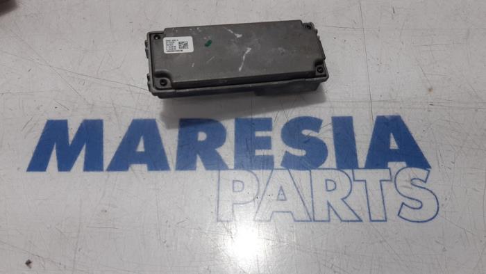 Begagnade Backkamera Renault Espace (RFCJ) 1.6 Energy dCi 160 Pris € 74,99 Marginaltabell erbjuds av Maresia Parts