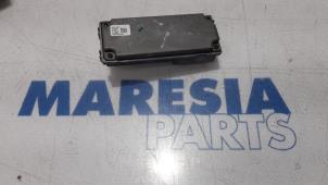 Used Reversing camera Renault Espace (RFCJ) 1.6 Energy dCi 160 EDC Price € 157,50 Margin scheme offered by Maresia Parts