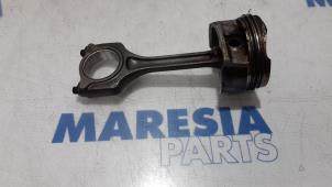 Used Piston Citroen C4 Berline (NC) 1.4 16V VTi Price € 75,00 Margin scheme offered by Maresia Parts