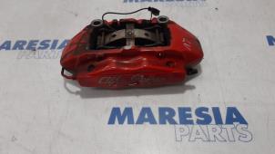 Used Front brake calliper, left Alfa Romeo Brera (939) 2.2 JTS 16V Price € 183,75 Margin scheme offered by Maresia Parts