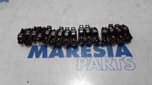 Used Rocker arm Peugeot 5008 I (0A/0E) 1.6 VTI 16V Price € 50,00 Margin scheme offered by Maresia Parts